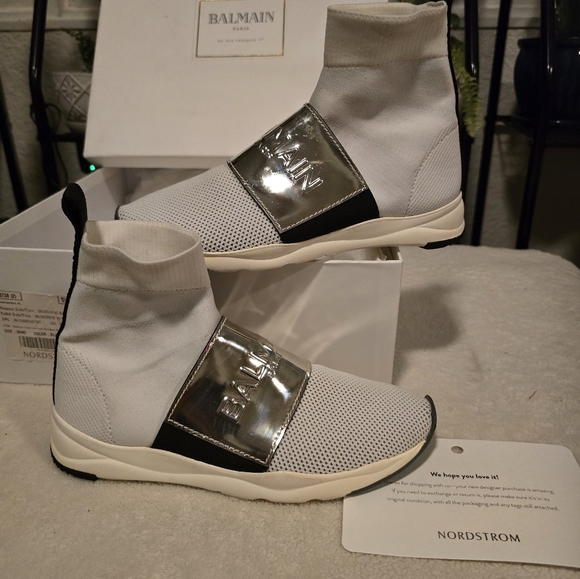 Balmain - Picture 4 of 5